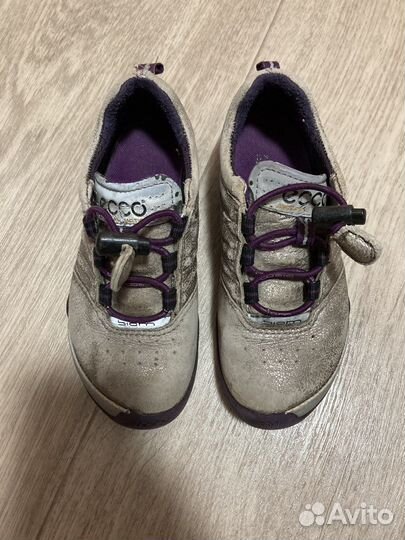 Кроссовки для девочки