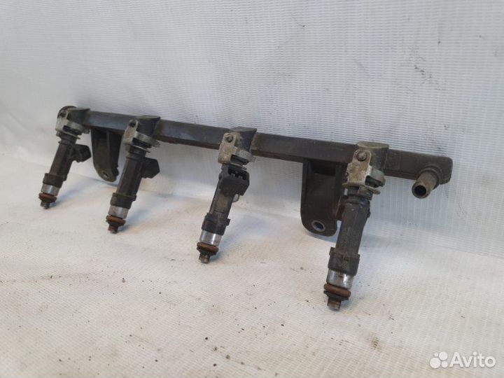 Рампа топливная Renault Sandero 2