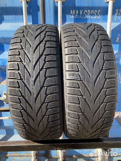 Nokian Tyres Hakkapeliitta R2 SUV 235/60 R18