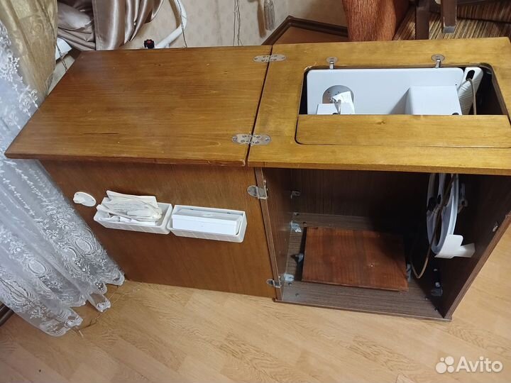 Швейная машинка чайка 134 тумба