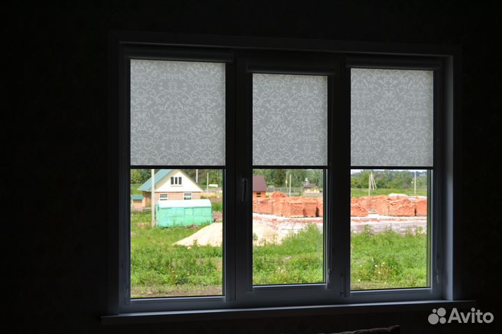 Рулонные шторы кассетного типа. В размер