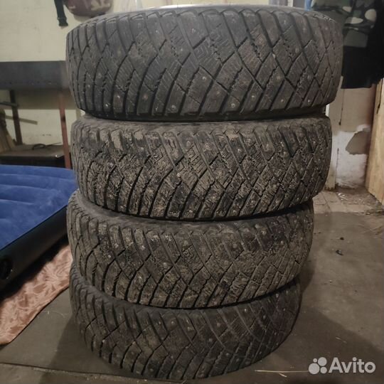 Goodyear Ultragrip Ice Arctic 185/65 R15