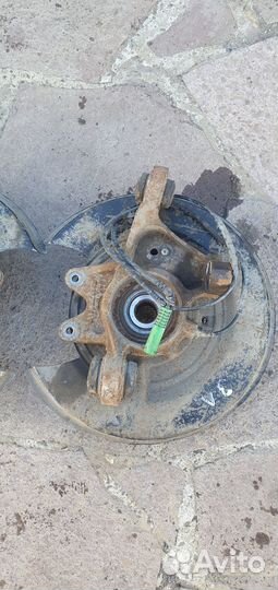 Кулак задний цапфа Range Rover Vogue 3 LM L322