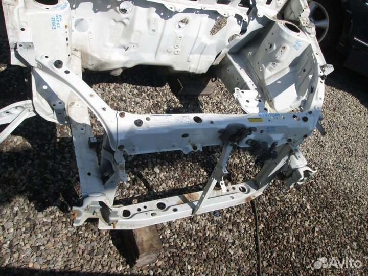 Телевизор Toyota Ist NCP65 1NZ-FE 2004/5