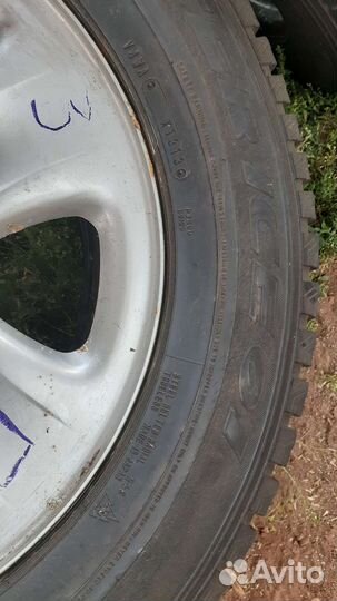 Dunlop SP Winter Ice 01 225/70 R16