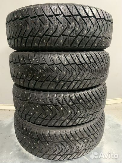 Yokohama Ice Guard IG65 215/65 R16