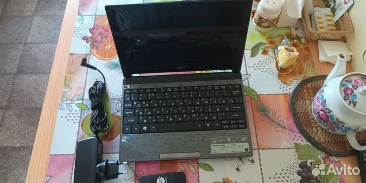 Нетбук acer aspire one