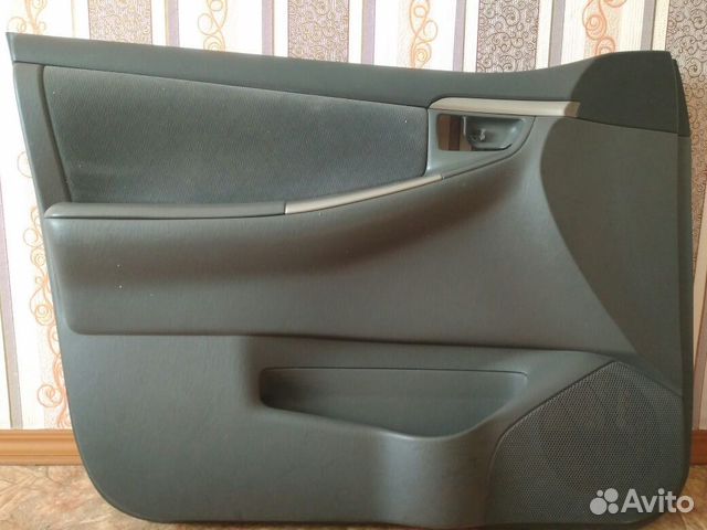 Запчасти на фильдера.Продам обшивку двери