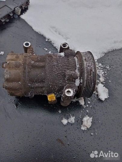 Компрессор кондиционера Peugeot 206 хэтчбек 2004