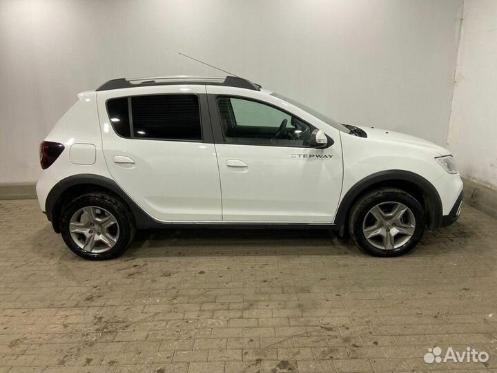 Renault Sandero Stepway 1.6 МТ, 2021, 29 528 км