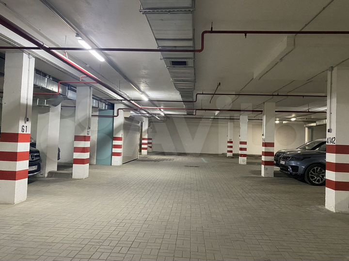 Машиноместо, 14 м²