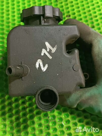 Бачок гидроусилителя руля Mercedes-Benz E-Class