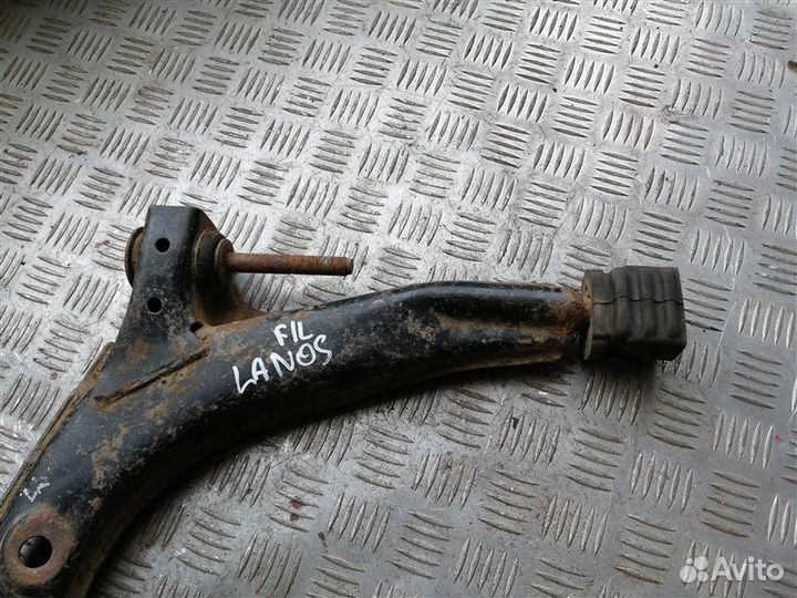 Рычаг подвески передний левый Chevrolet Lanos T100