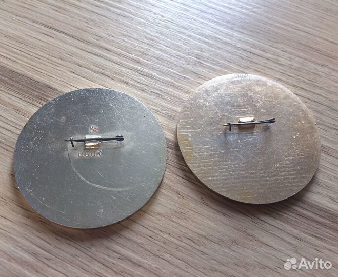 Значки и открытки СССР