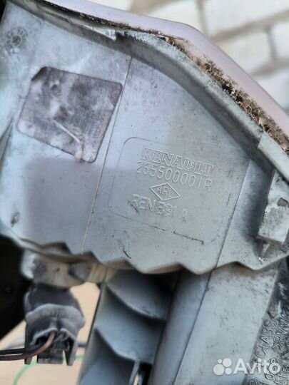 Фонарь задний правый на крыло рено лагуна 3 хэчбек