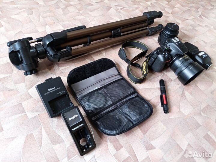 Nikon d 5600, объективы, штатив, выспышка и т.п