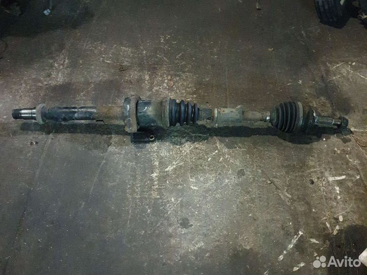 Привод в сборе правый тойота авенсис т250 2.0 АКПП