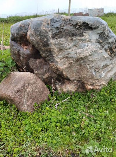 Камень булыжник