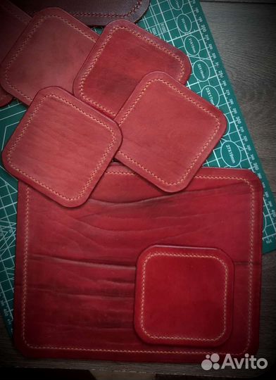 Подставка из кожи под стакан