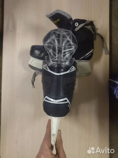 Хоккейные коньки bauer s140
