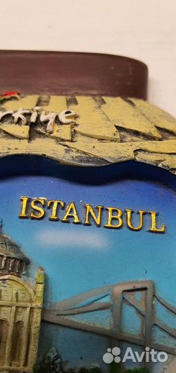 Магнит на холодильник