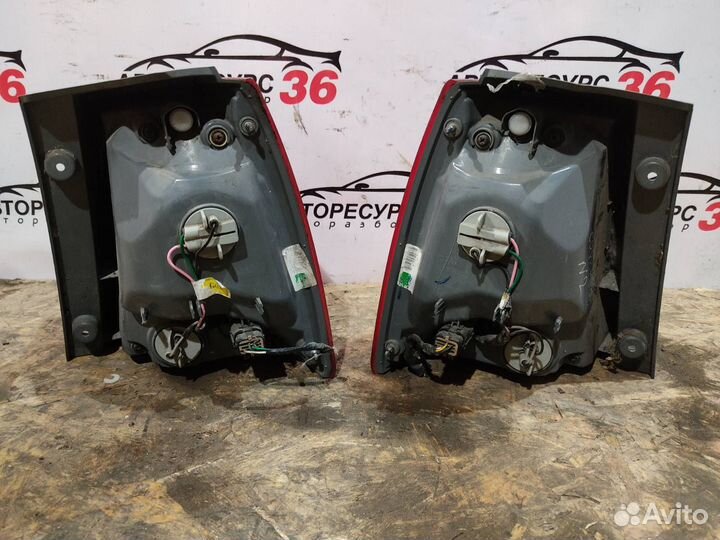 Фонарь задний KIA sorento 2 XM