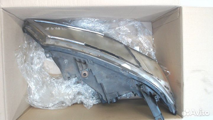 Фара (передняя) Mitsubishi Outlander XL, 2007