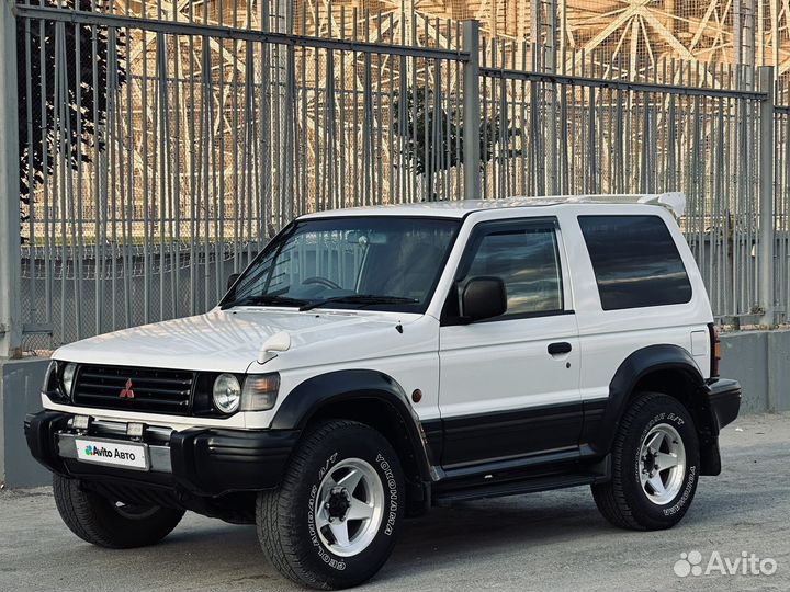 Mitsubishi Pajero 2.4 AT, 1996, 282 012 км