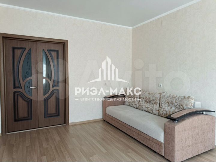 2-к. квартира, 66,4 м², 5/12 эт.