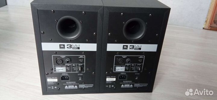Акустическая система JBL 305P MkII