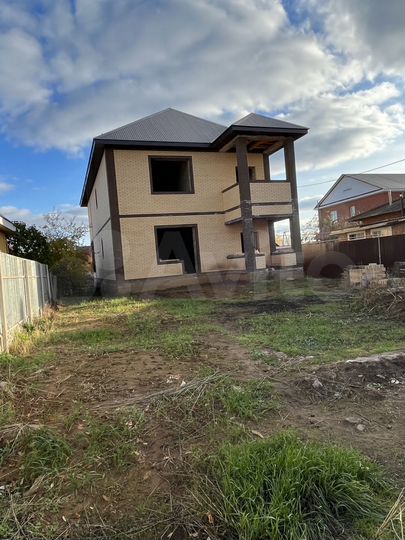 Дом 306 м² на участке 6,5 сот.