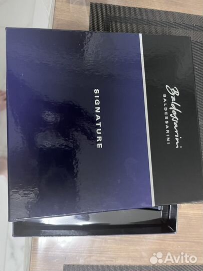 Baldessarini signature гель для душа