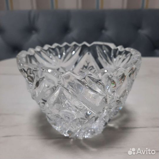 Хрустальная ваза