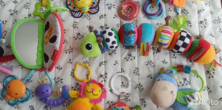 Игрушки для малышей пакетом или по отдельности