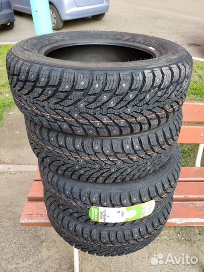 Nokian Tyres Hakkapeliitta 9 SUV 235/35 R20