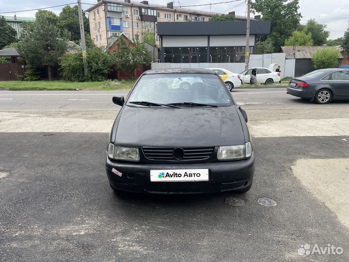 Volkswagen Polo 1.4 МТ, 1996, 222 222 км