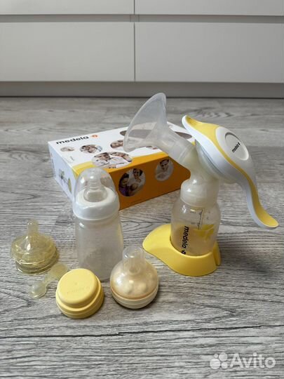 Молокоотсос medela ручной