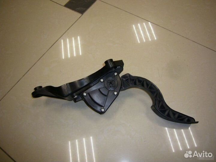 Педаль газа электронная Hyundai Santa Fe 2 CM G6EA