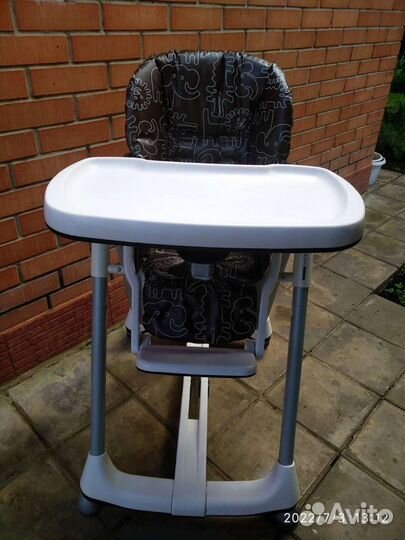 Стульчик для кормления Peg-Perego