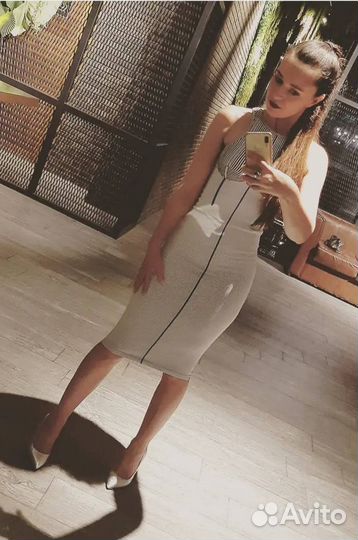 Платье zara xs