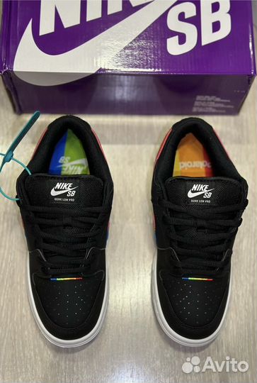 Кроссовки Nike SB Dunk LOW Polaroid