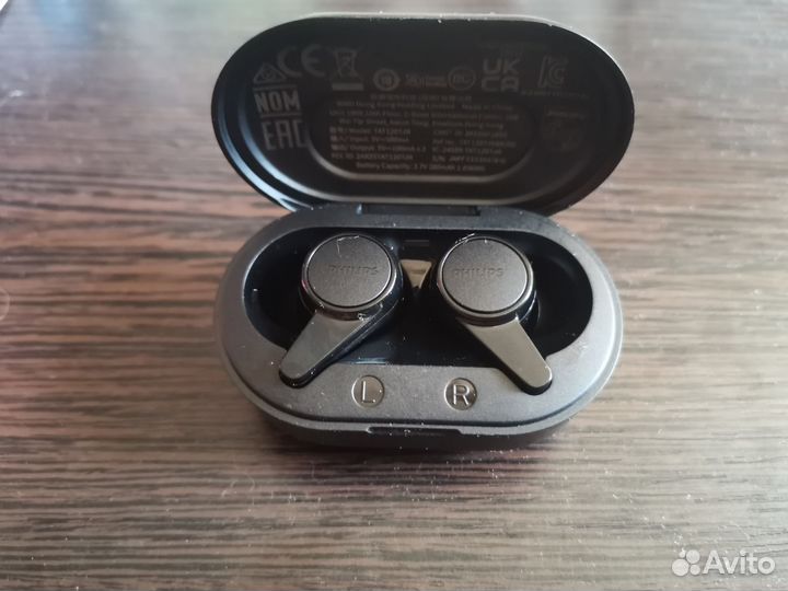 Беспроводные наушники Philips TAT1207BK
