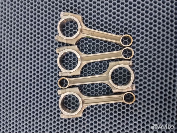 Suzuki RF900R T703 шатун