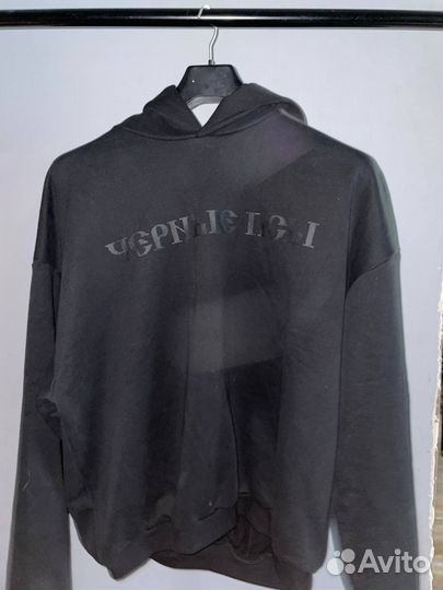 Черные псы на руках