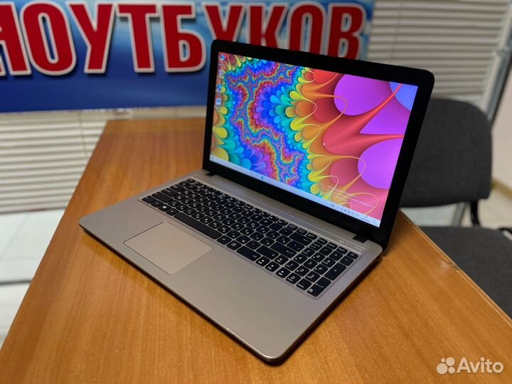 Ноутбук Asus 4 ядра / ssd 256gb / на гарантии