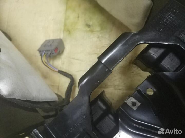 Подлокотник Range Rover Evoque L538 2.0 TD