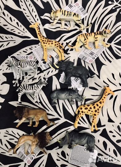 Набор -Фигурки новые