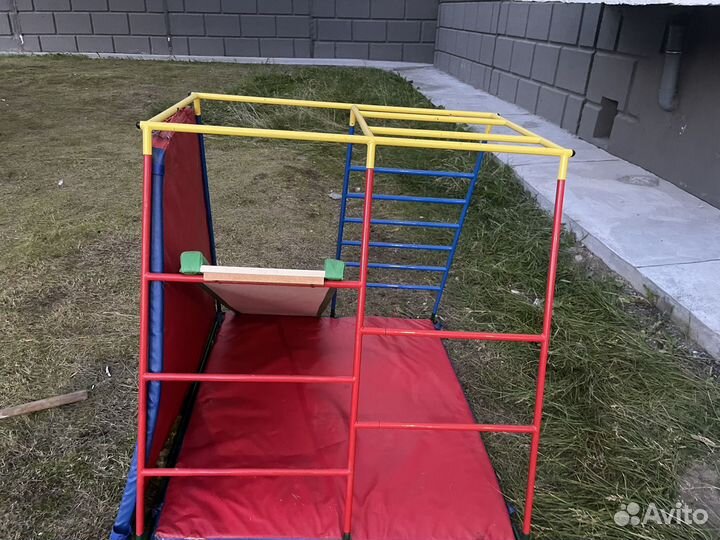 Детский спортивный уголок бу