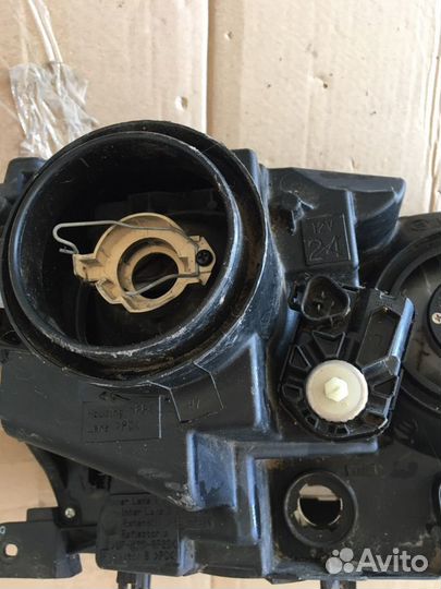 Фара передняя левая Сузуки Гранд Витара (1520)