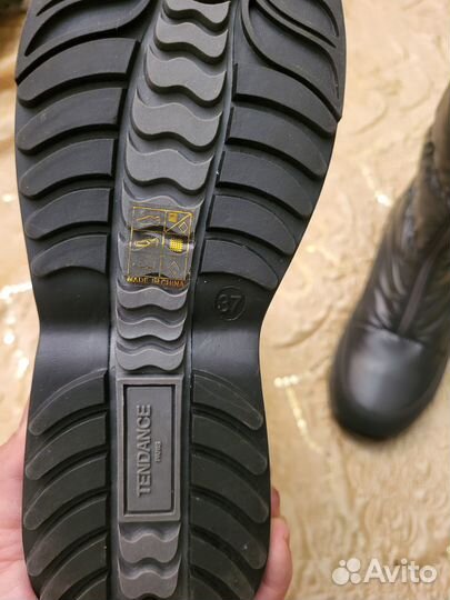 Нвые зимние дутики женские размер 37 дутики